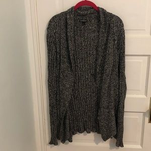 SALE⚡️White & Black Express Sweater